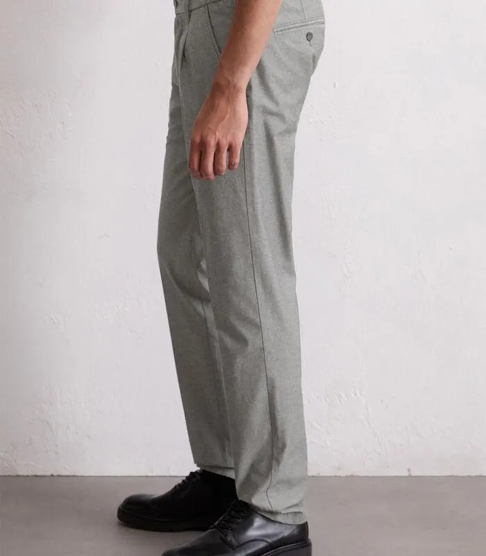 Chino Model Stig Jogger plooien gevormd