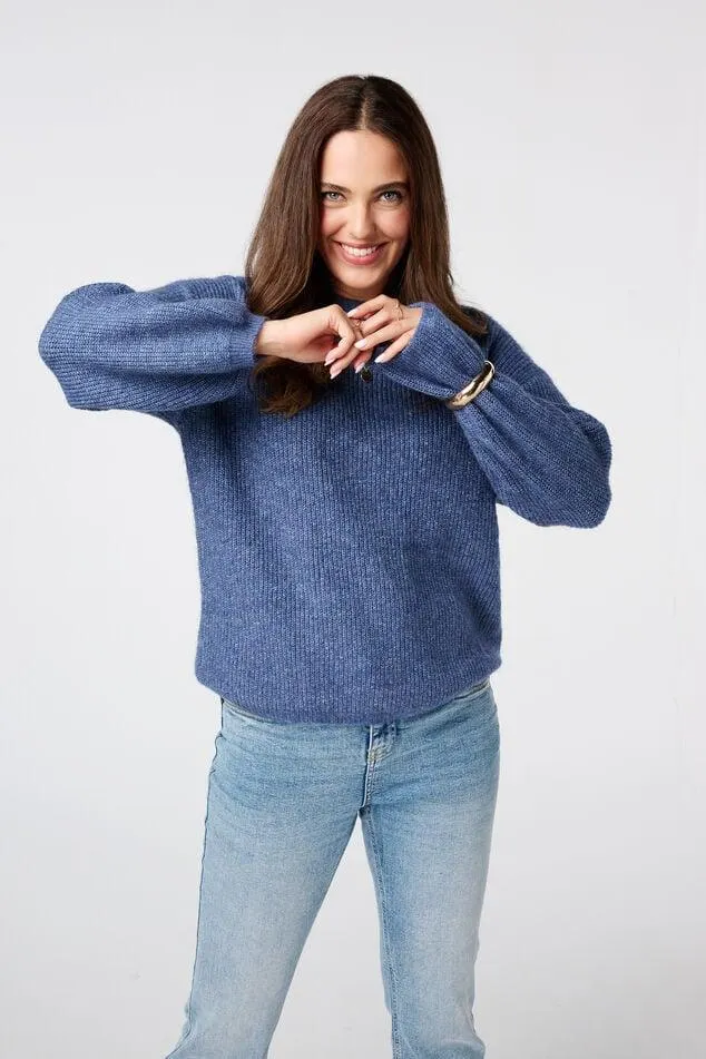 Fijn gebreide trui met ballonmouwen