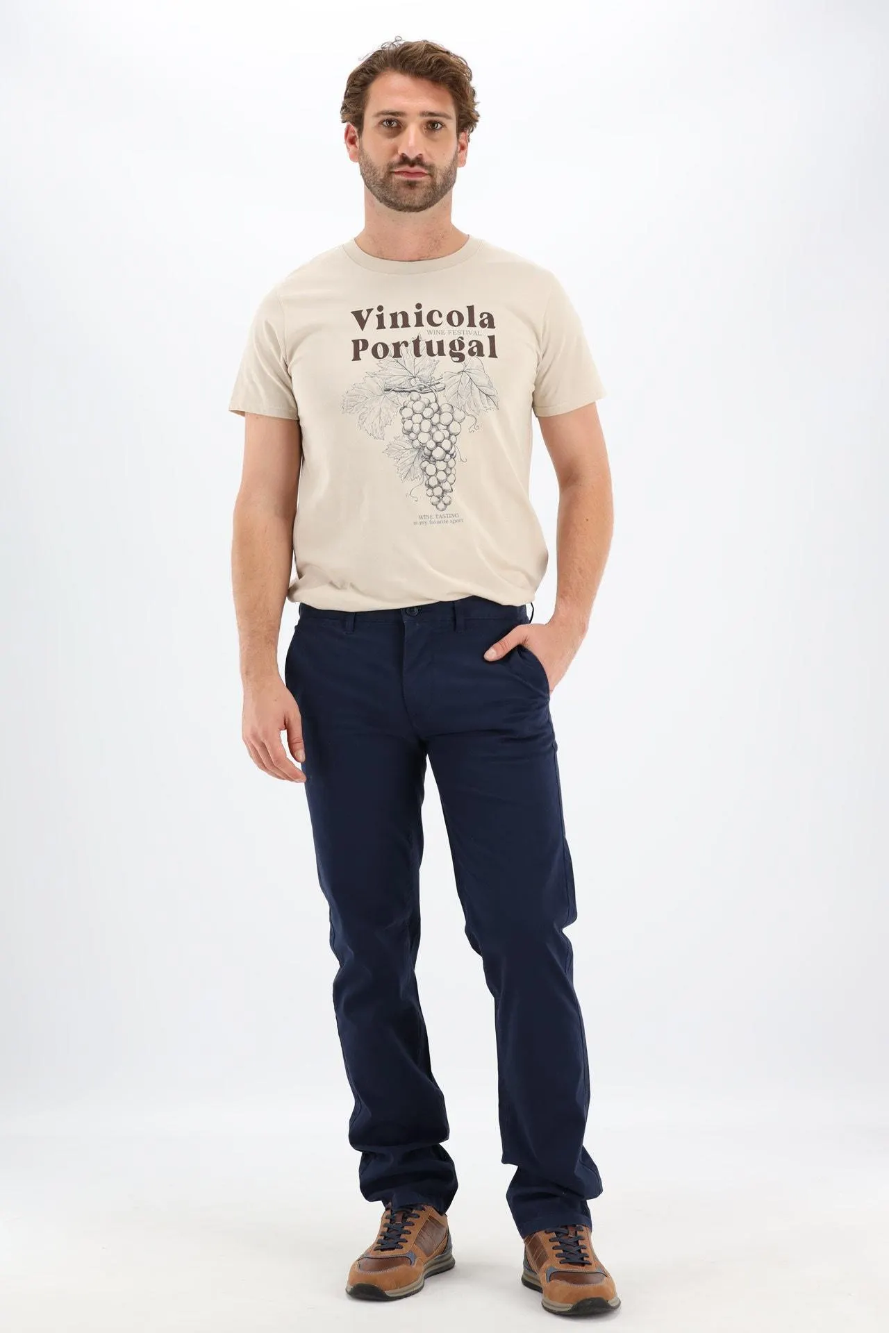 Beige T-shirt met borstprint