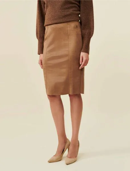 Olivia Rok Camel