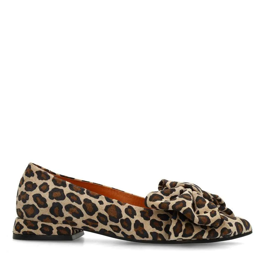 Leopard suède loafers