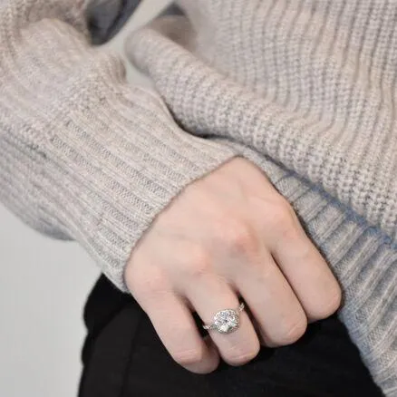 Ring in zilver, vierkante steen