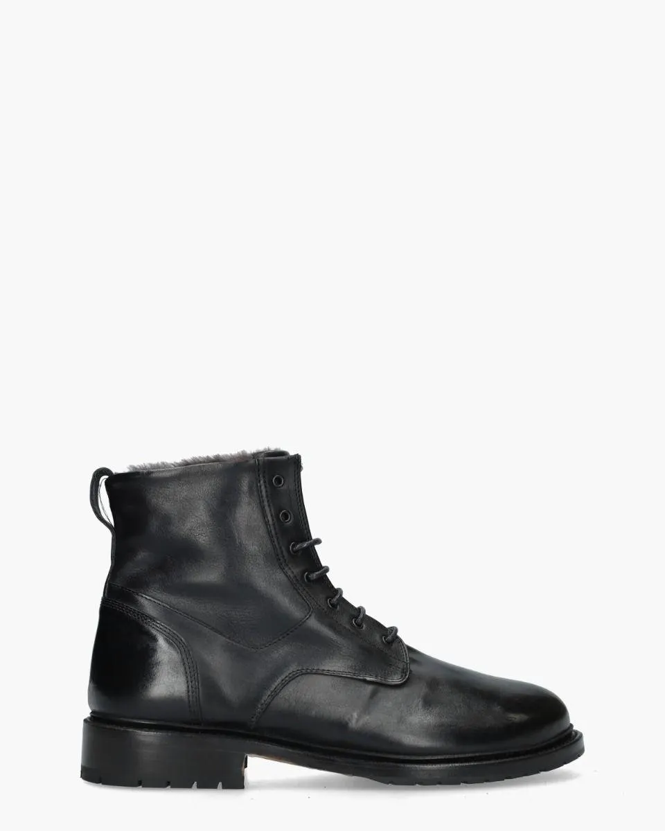 M23023 Zwart Heren Veterschoenen