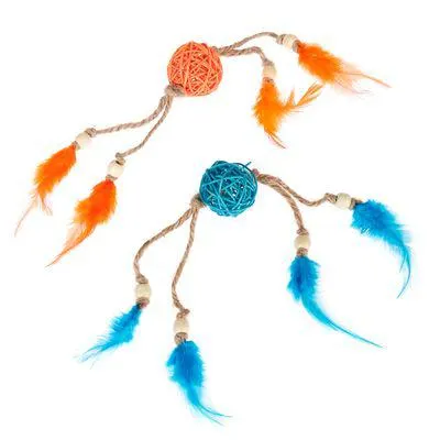 Lot de jouets TIAKI Petites balles en osier avec plumes pour chat