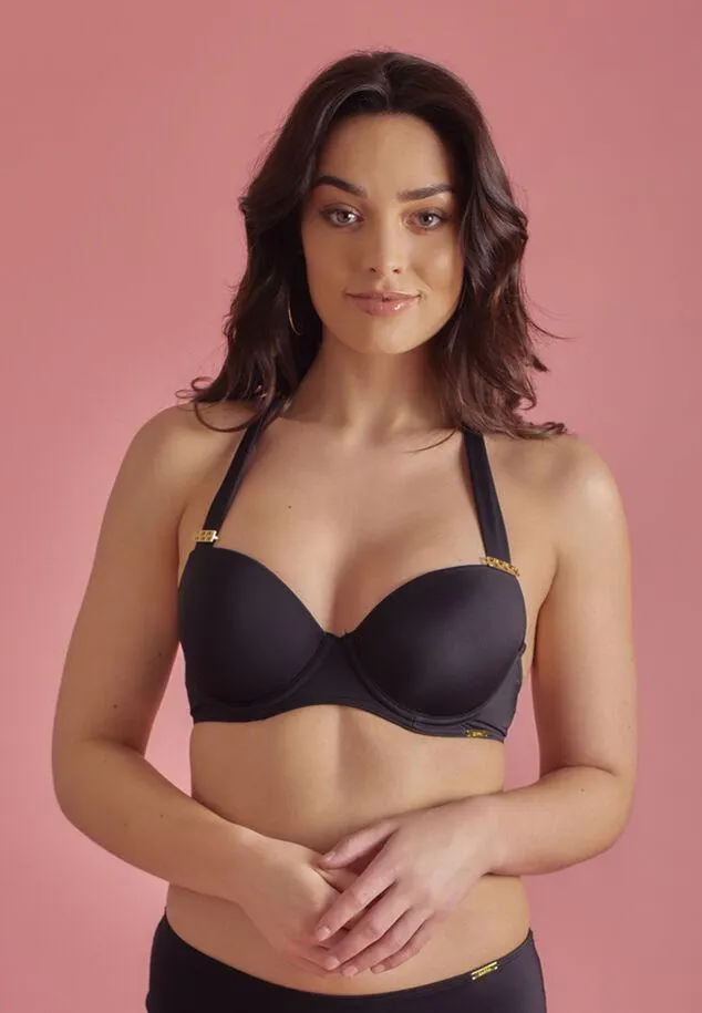 Voorgevormde bikinitop