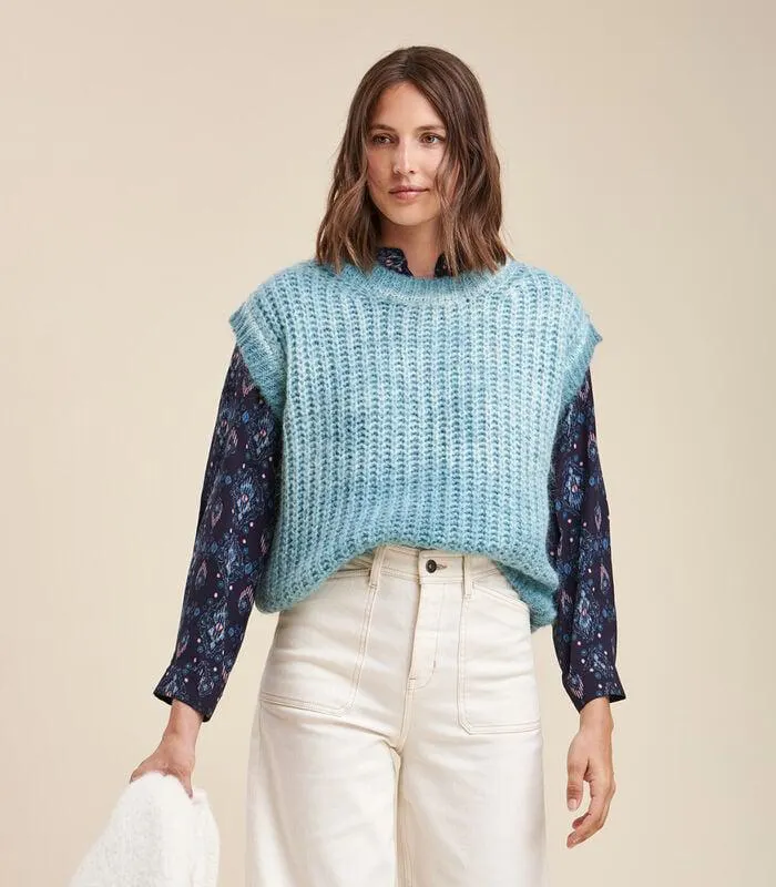 Koude kleurstof mouwloze trui