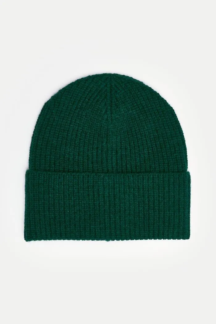 Muts effen ribstructuur