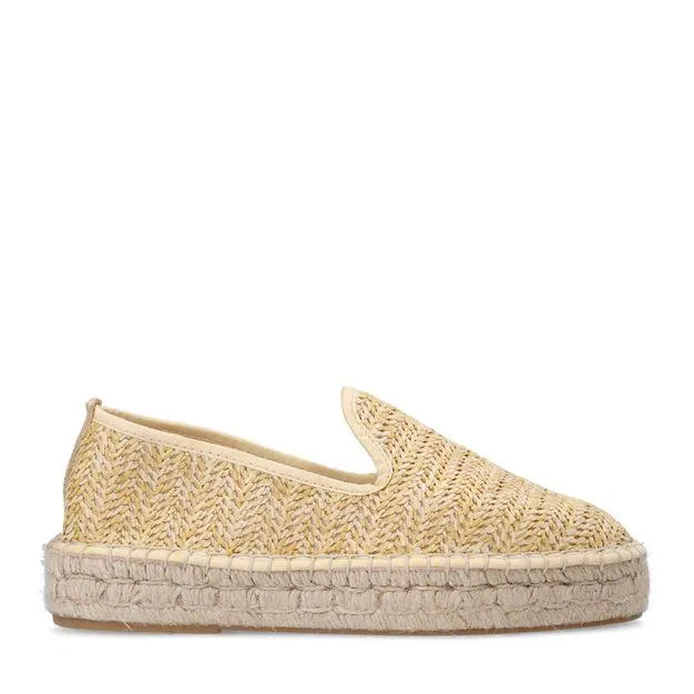 Beige raffia espadrilles