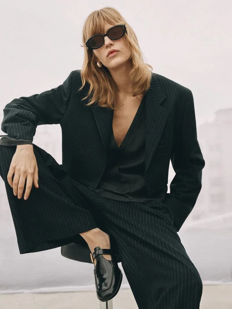 Square-toe buckled loafers