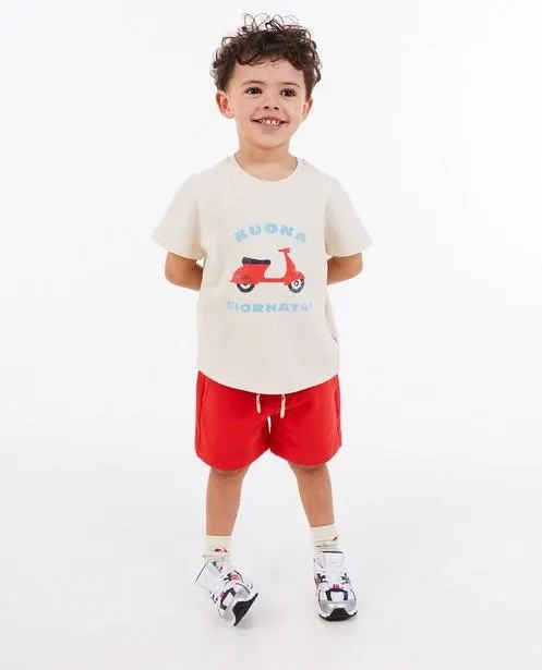 Rode short met fijne rib