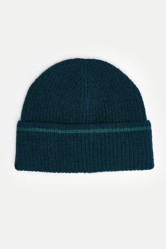 Muts effen met streep op boord