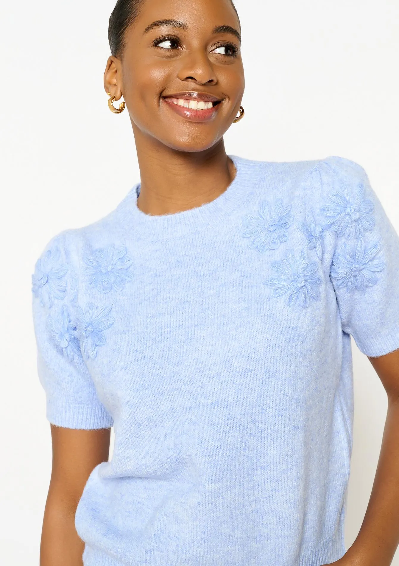 Pullover with flowers