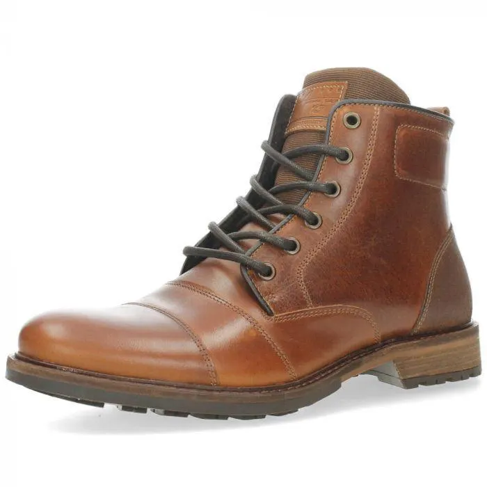 Cognac bottines met veters en een rits. Het model dat we tonen op de foto is maat 41.