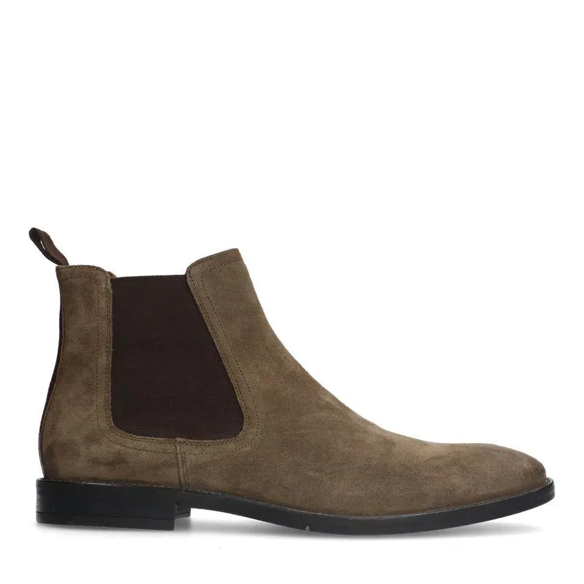 Taupe suède chelsea boots