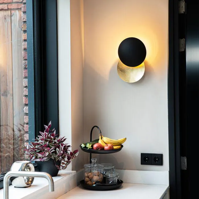 Moderne wandlamp zwart met goud - Sunrise