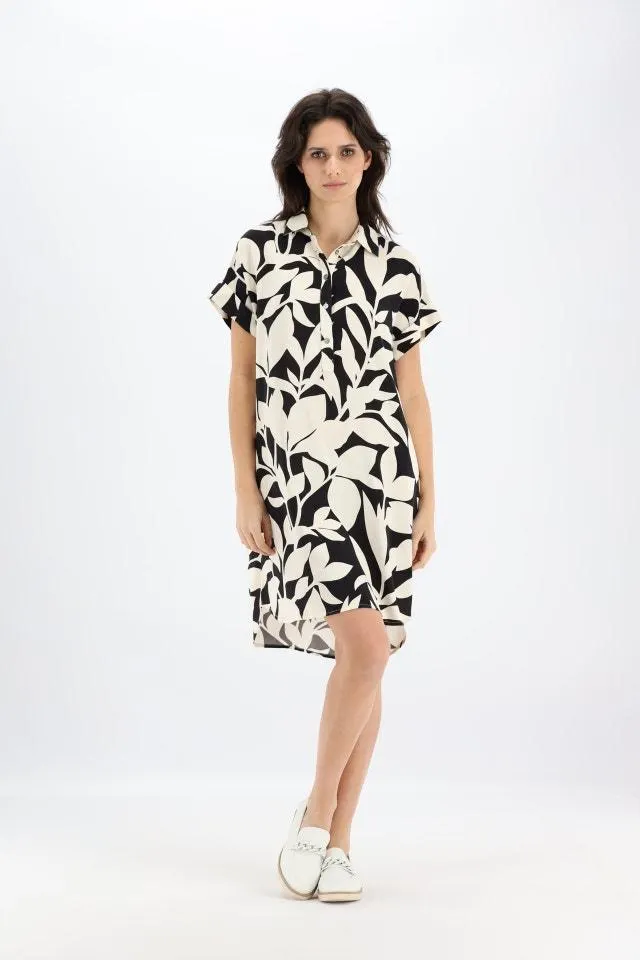 Zwart/witte korte jurk met bloemetjesprint
