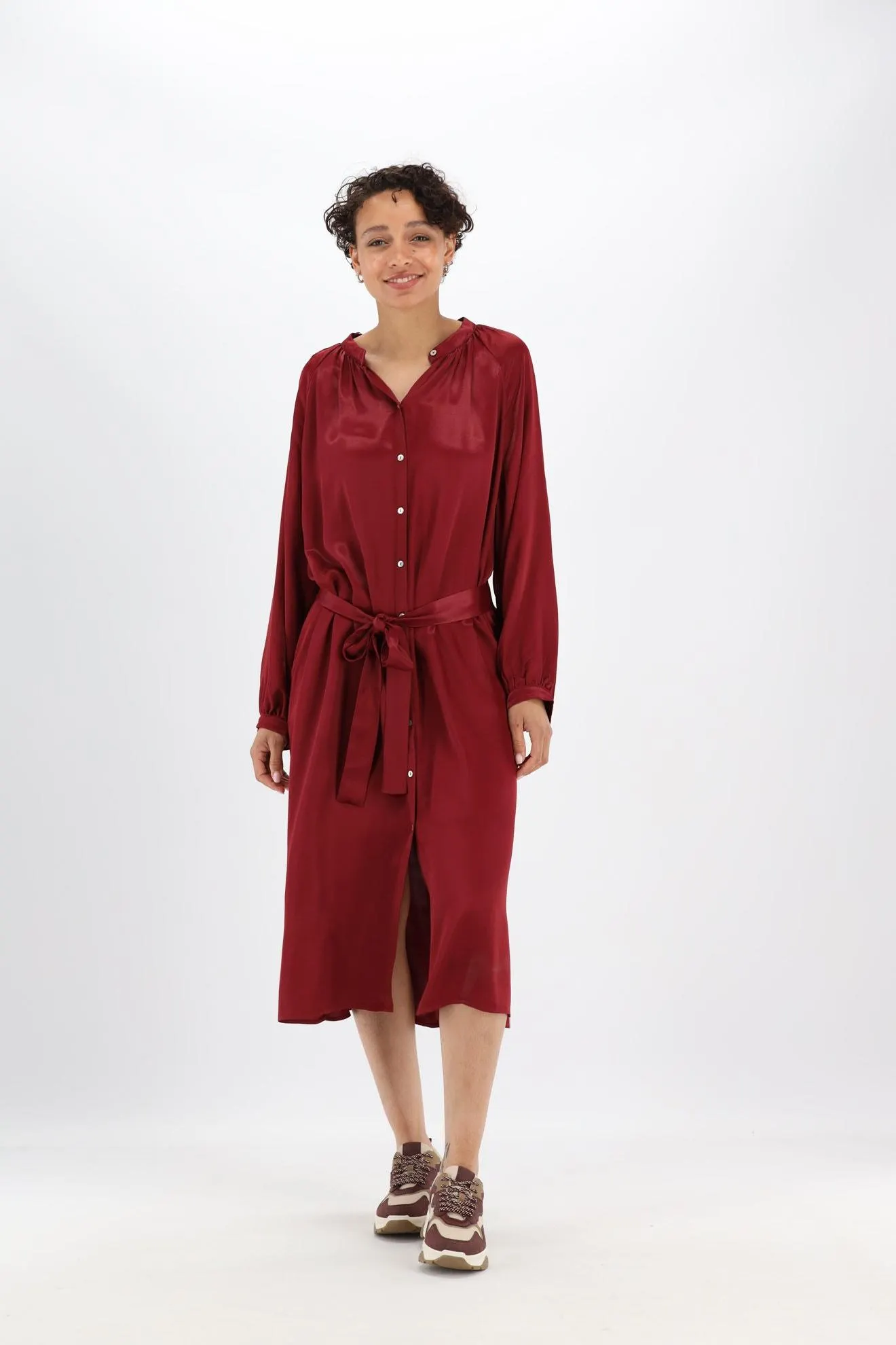 Bordeaux lange jurk in satijnlook