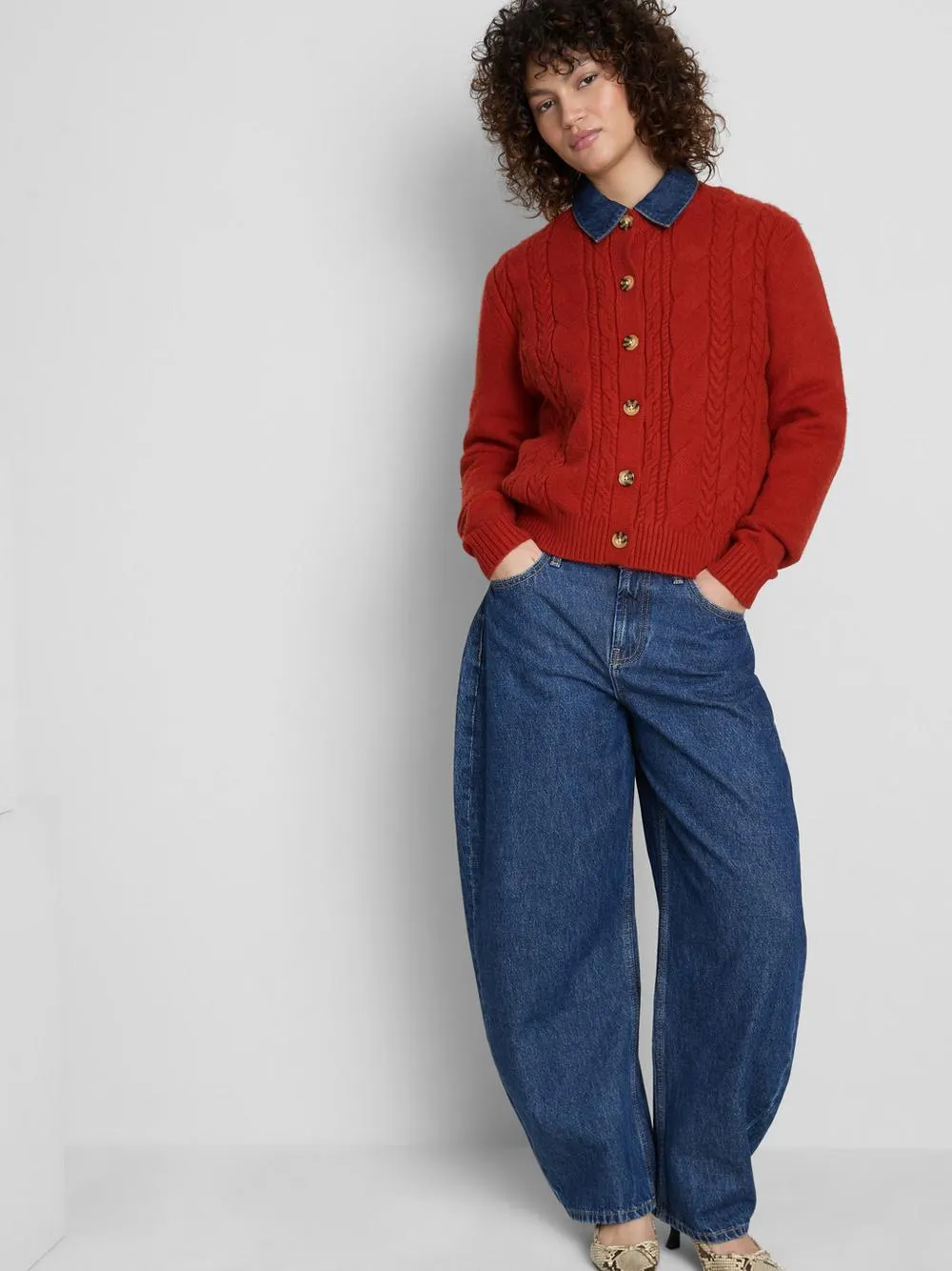 Gilet à col ras-du-cou en maille torsadée