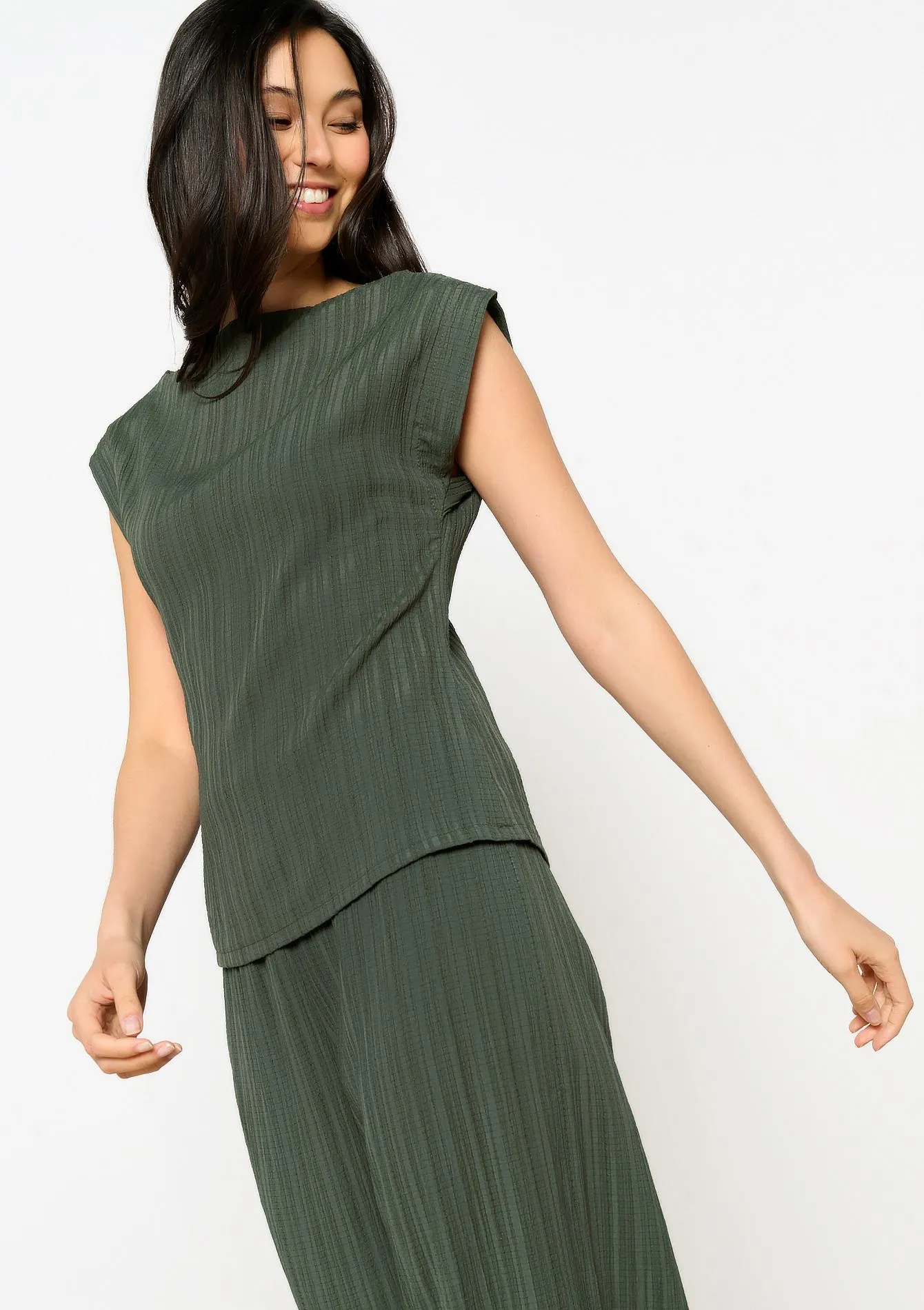 Pleated sleeveless top