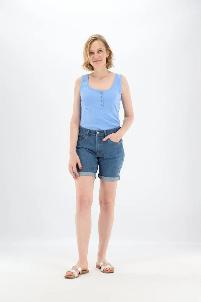 Blauwe rib top met 4 houten knoopjes