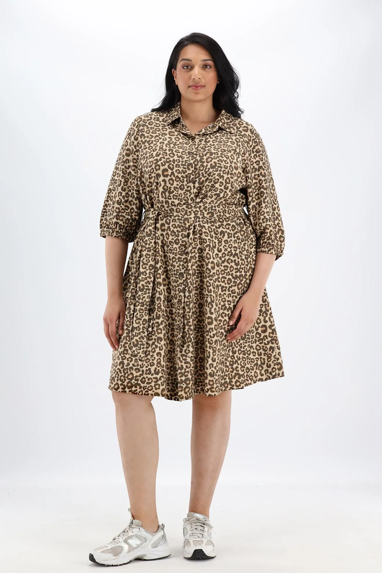 Bruin korte jurk in dierenprint