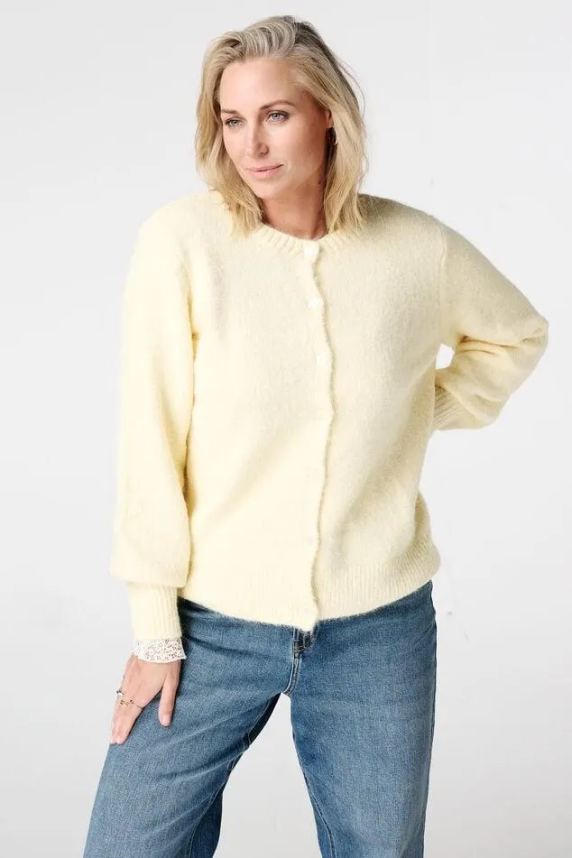 Gebreid vest met knoopsluiting