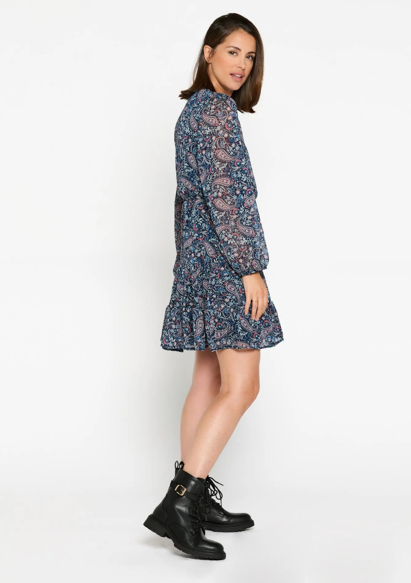 Wrap dress with paisley print