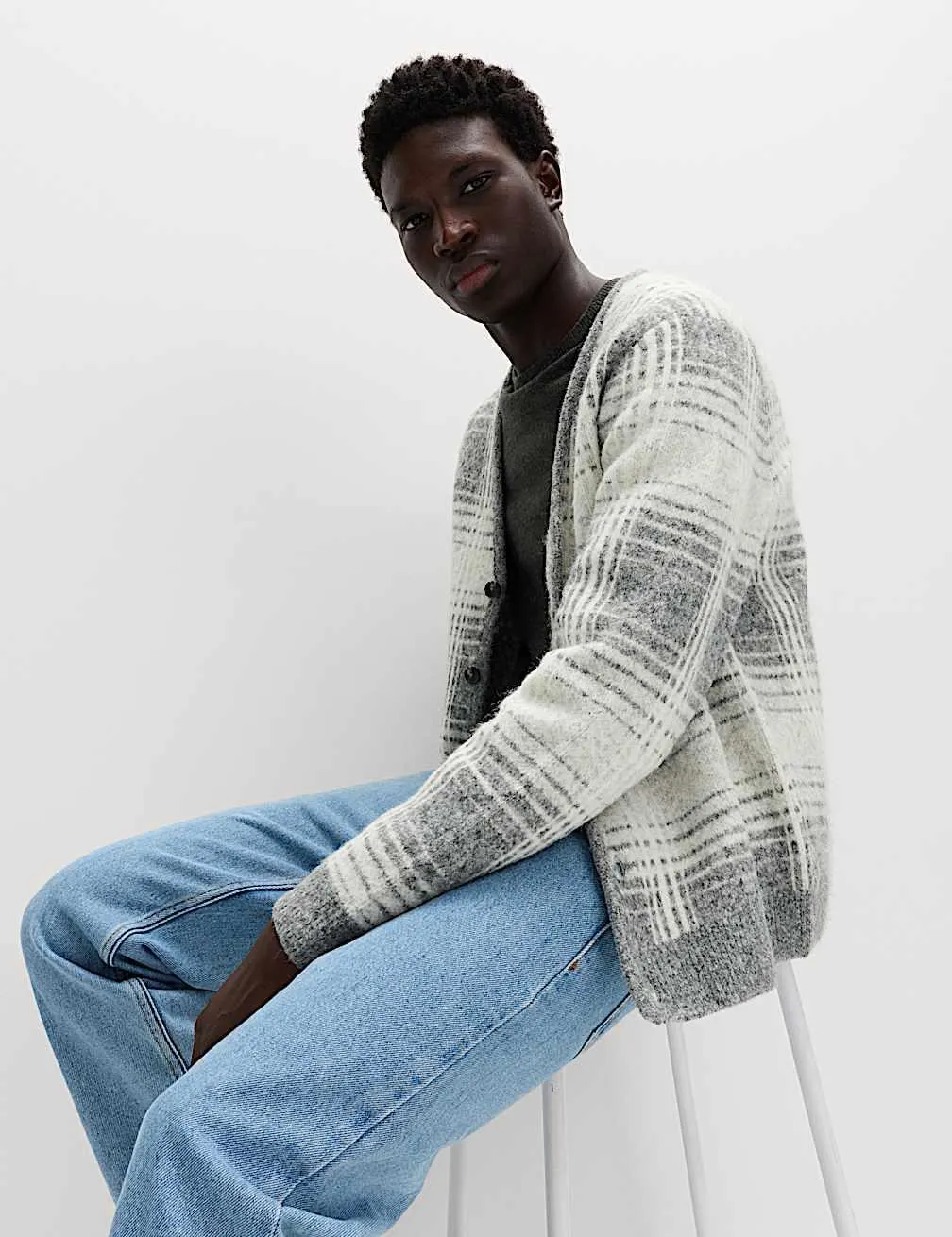 Checked Hazy Knit V-Neck Cardigan with Wool