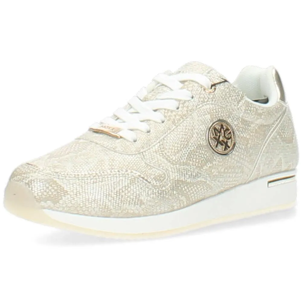 gouden sneaker