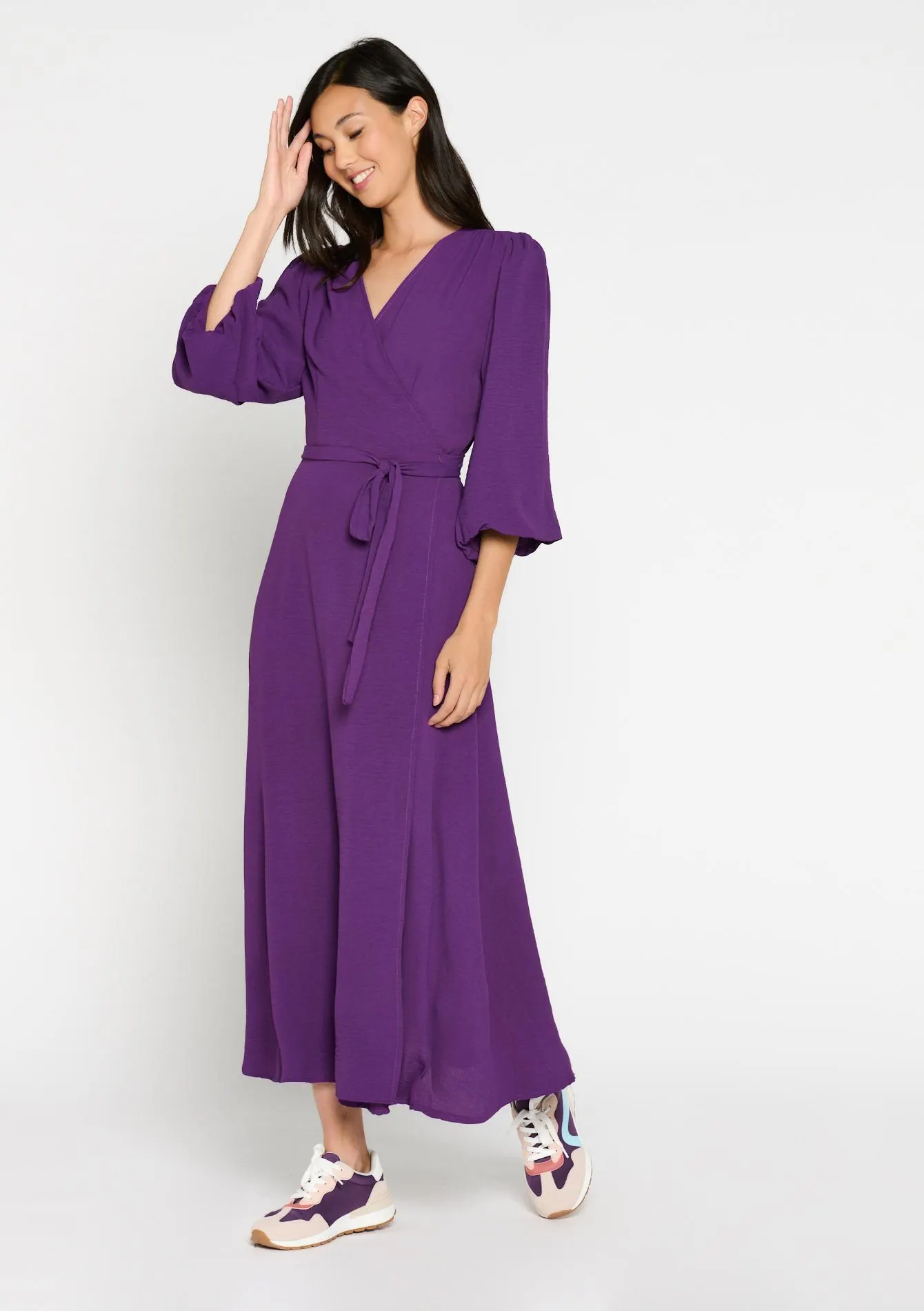 Maxi dress with puff sleeves