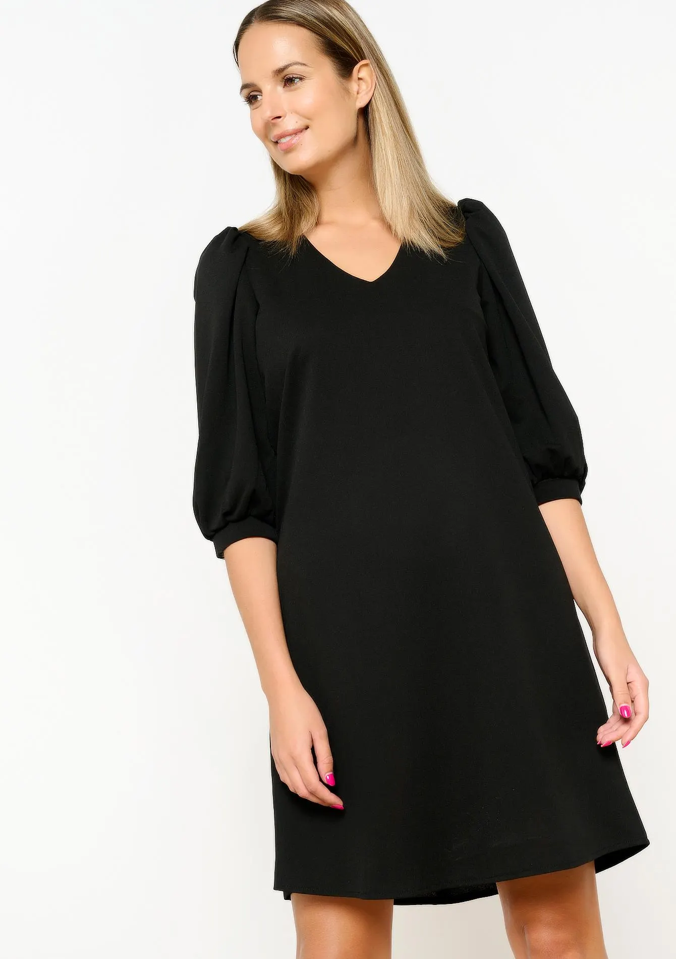 Straight dress with balloon sleeves