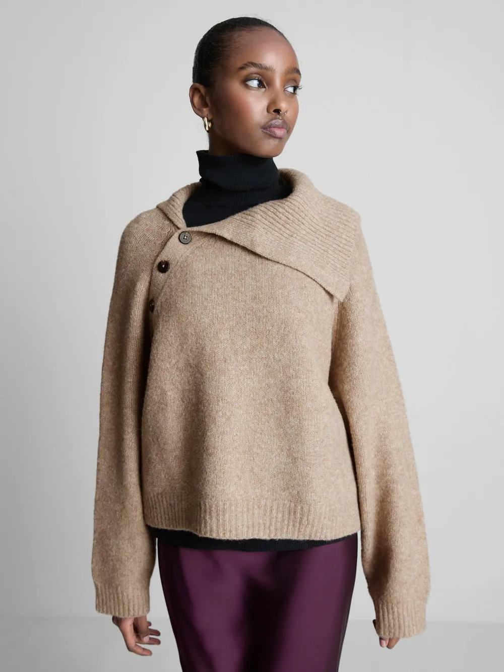 Pull à col asymétrique