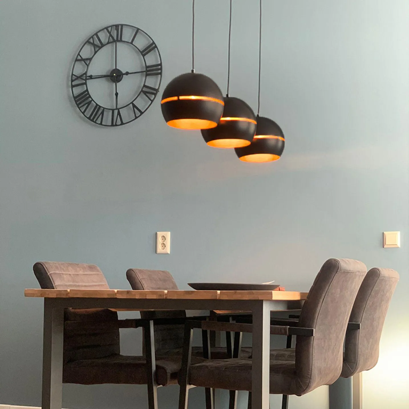Design hanglamp zwart met gouden binnenkant 3-lichts - Buell