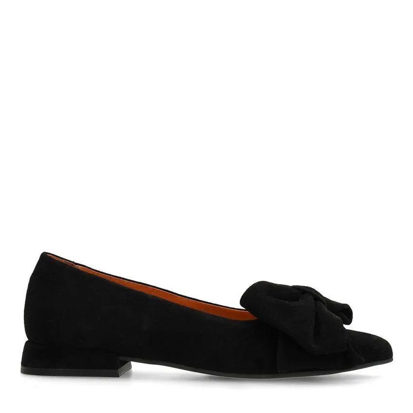 Zwarte suède loafers