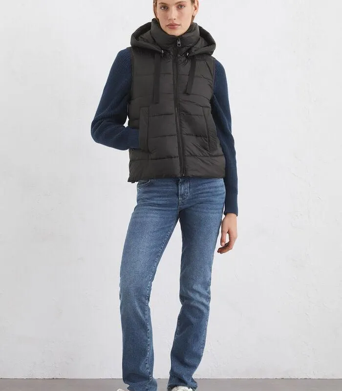 Bodywarmer met capuchon