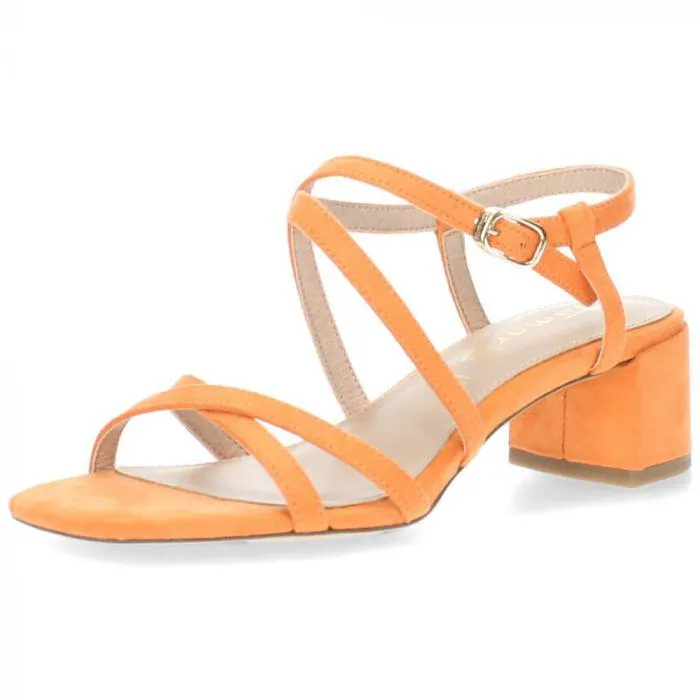 Oranje sandalen