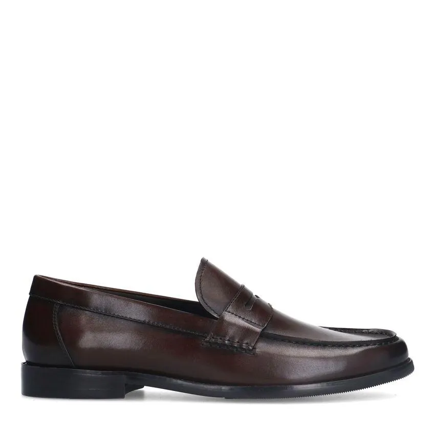Donkerbruine leren loafers