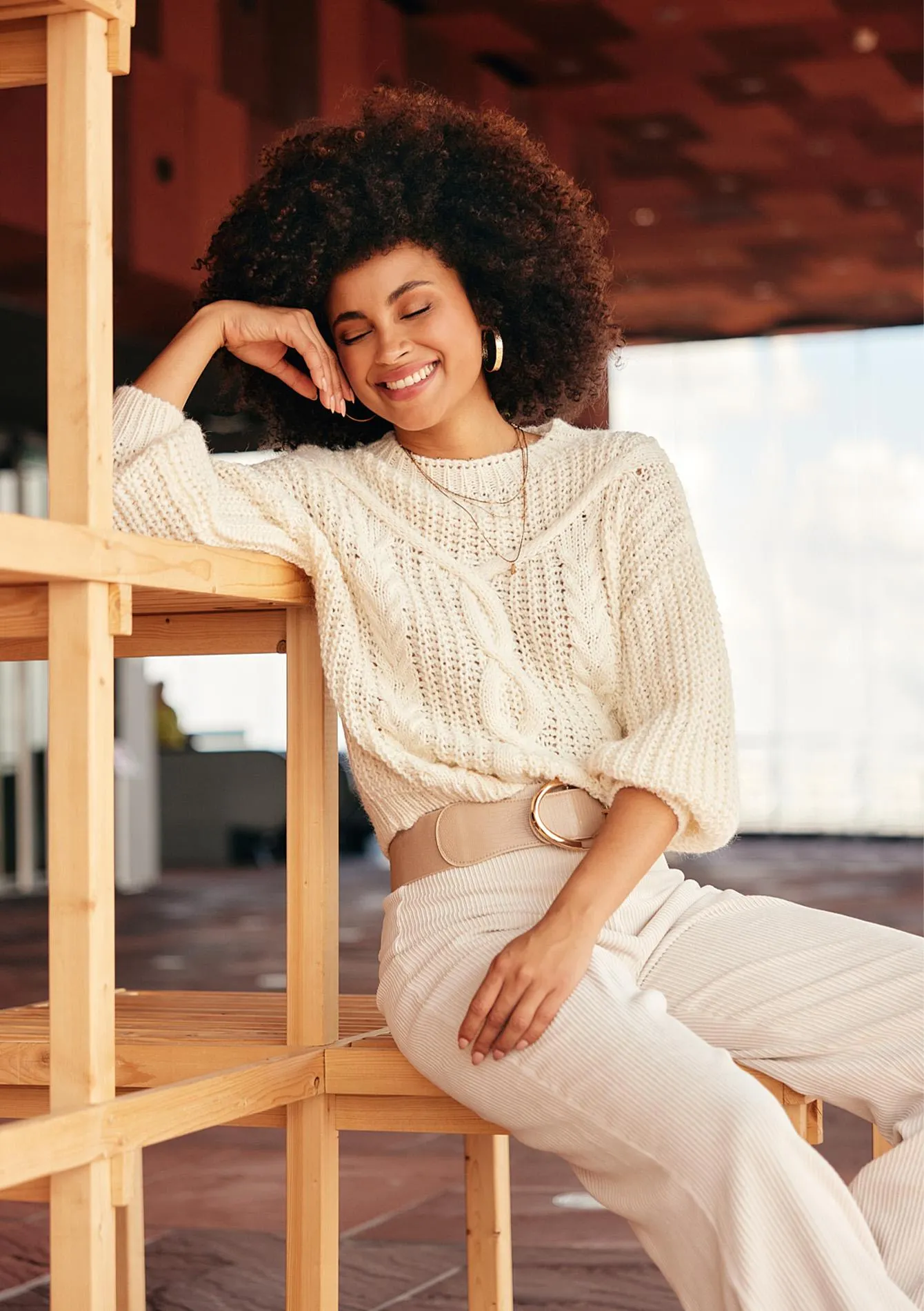 Cable-knitted pullover