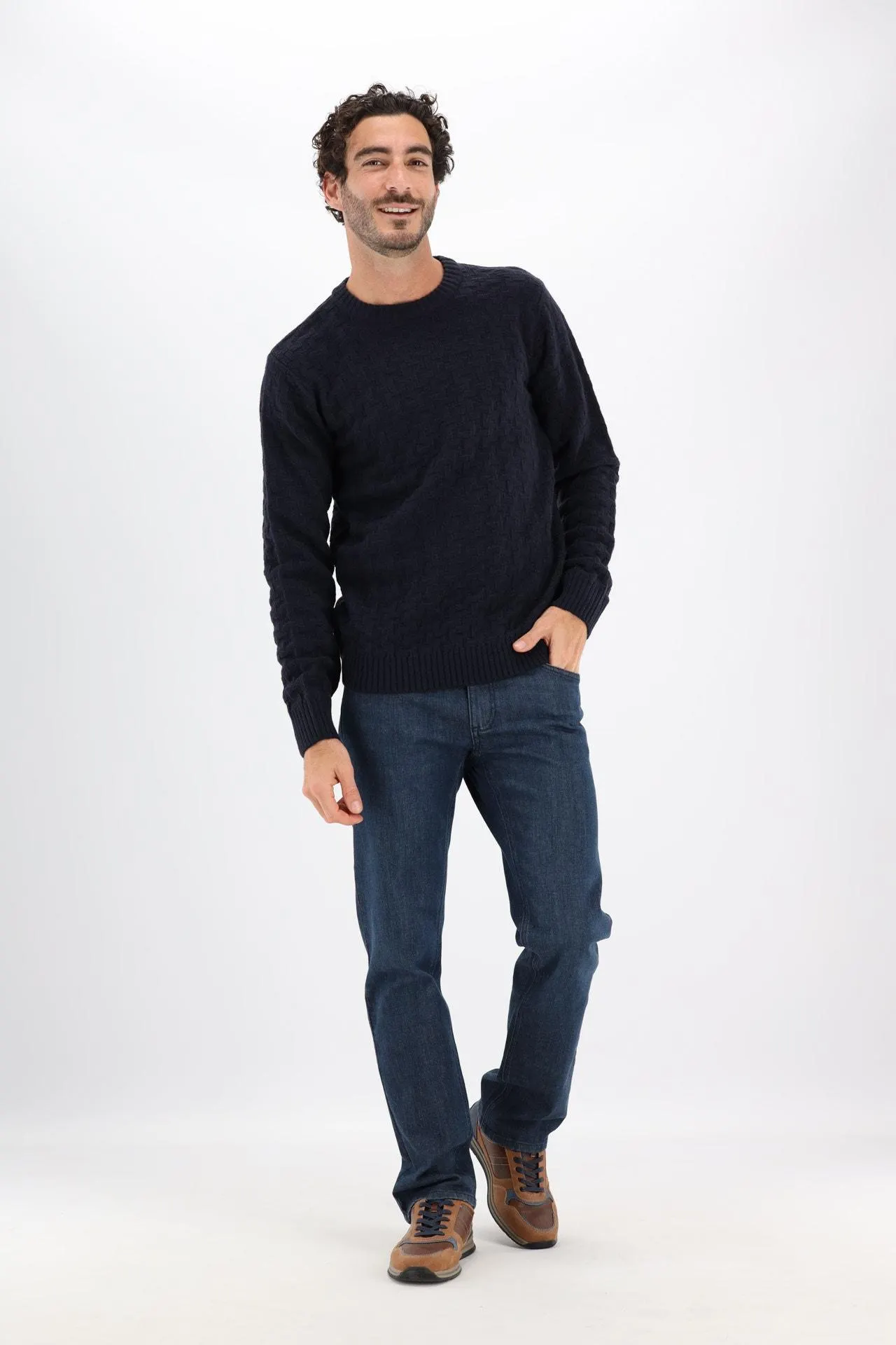 Donkerblauw gebreide trui in weefmotief