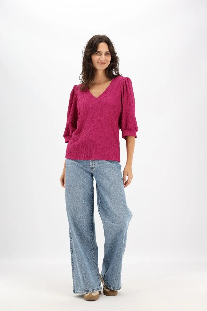 Fuchsia blouse met V-hals