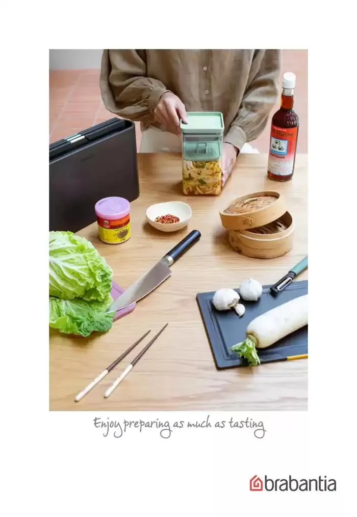 Spring/Summer Collection van 3 januari tot 31 augustus 2025 - folder pagina 13