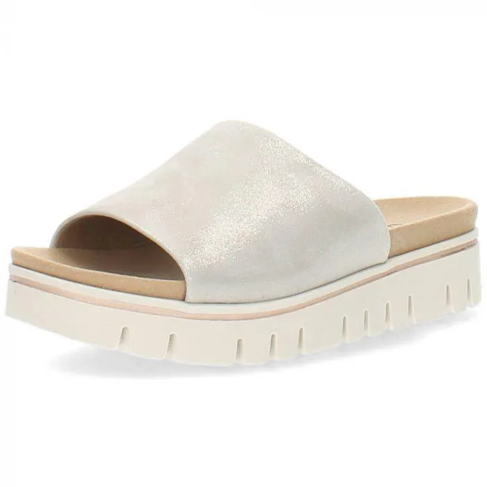 Beige slippers