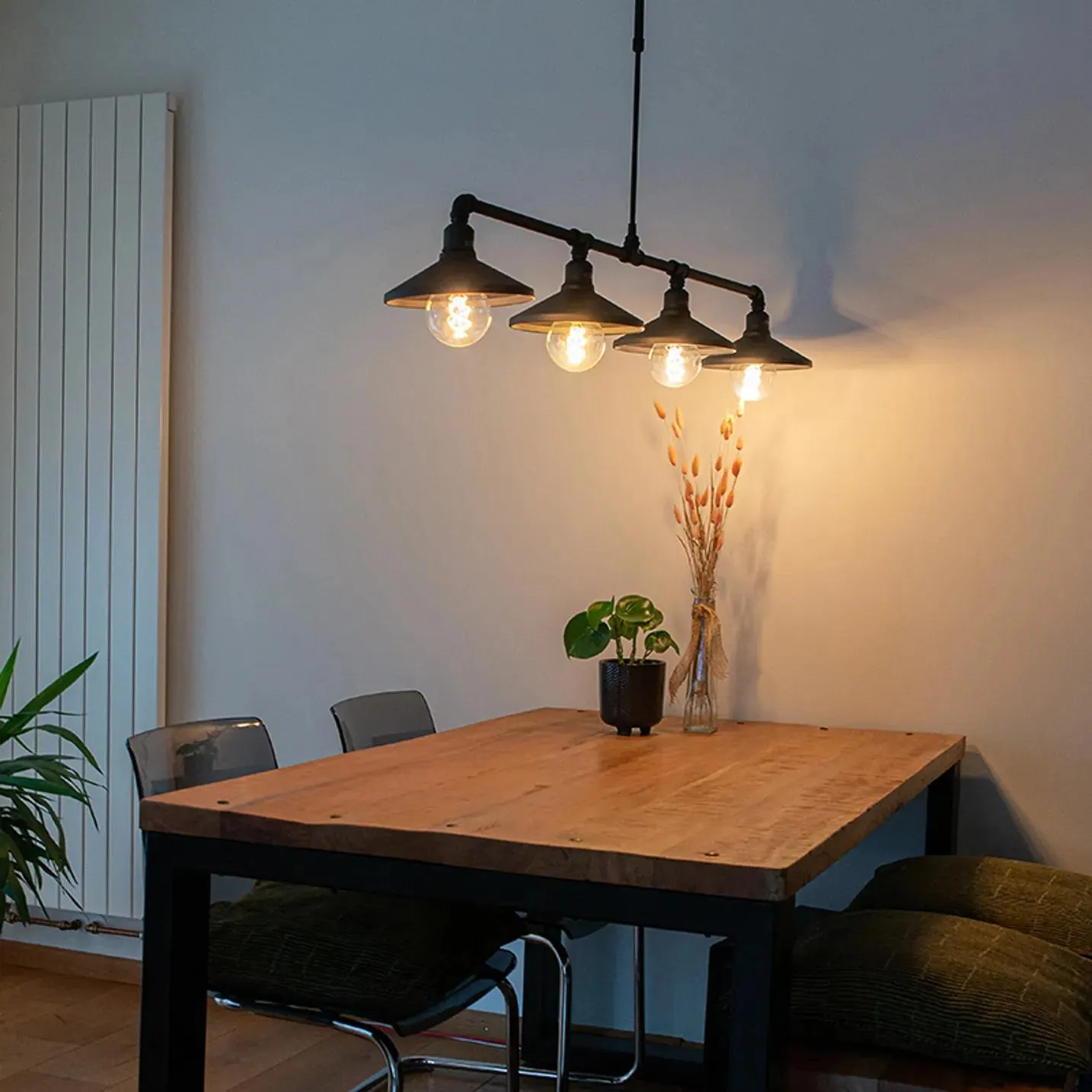 Industriële hanglamp zwart 4-lichts - Laser