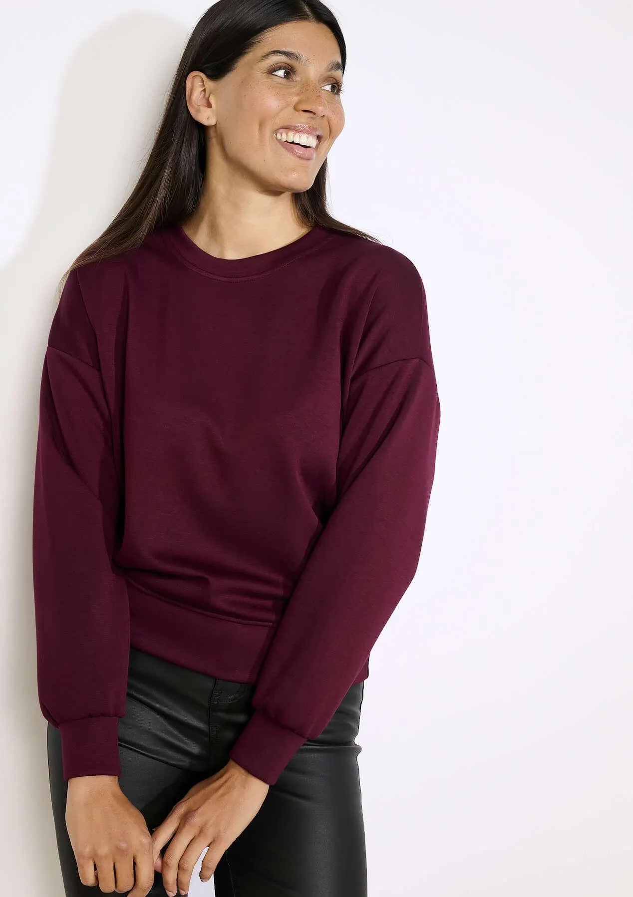 Soft long-sleeve sweatshirt