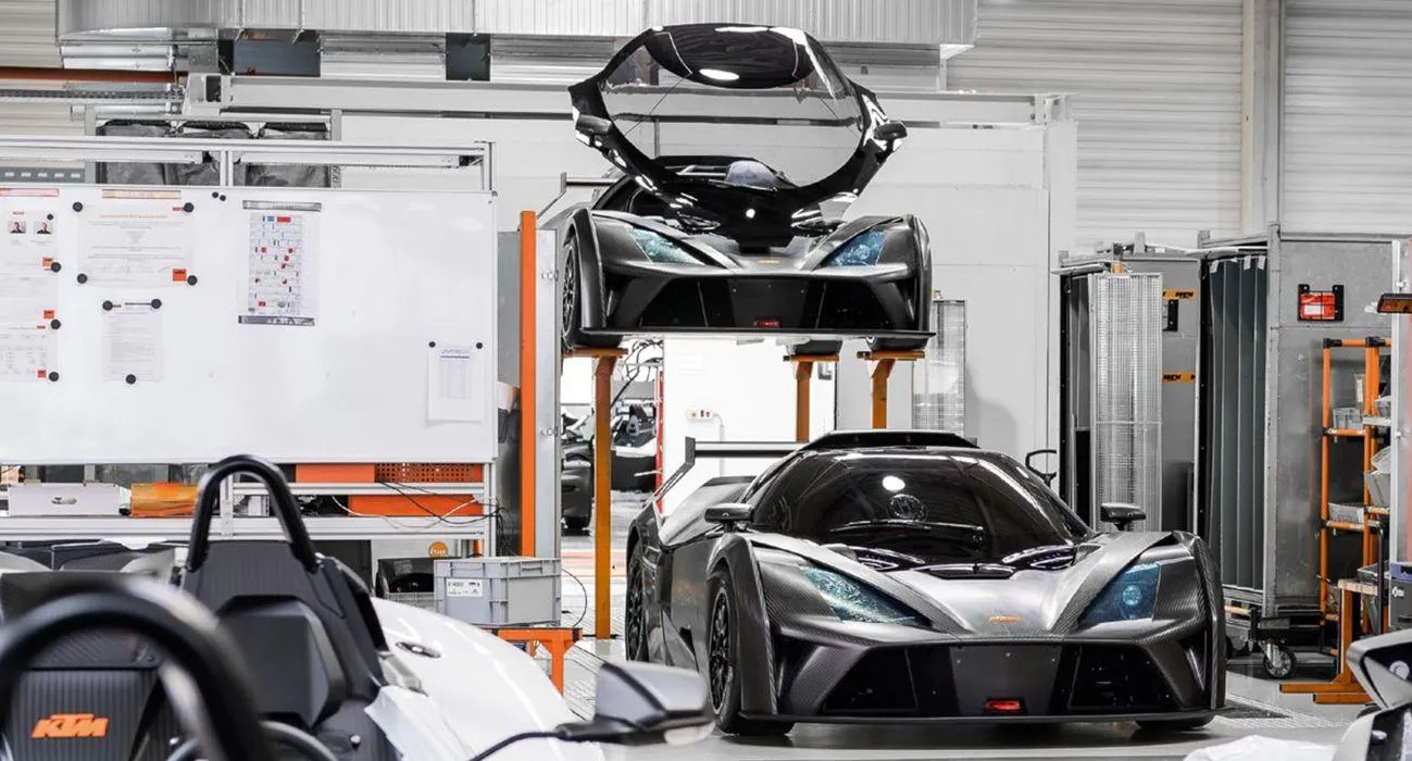 X-BOW GT4 van 13 oktober tot 13 oktober 2024 - folder pagina 2