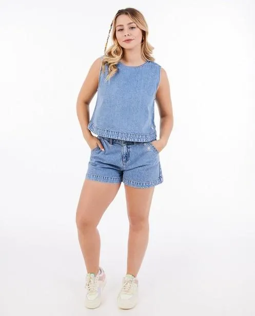 Jeansshort met geborduurde bloemen