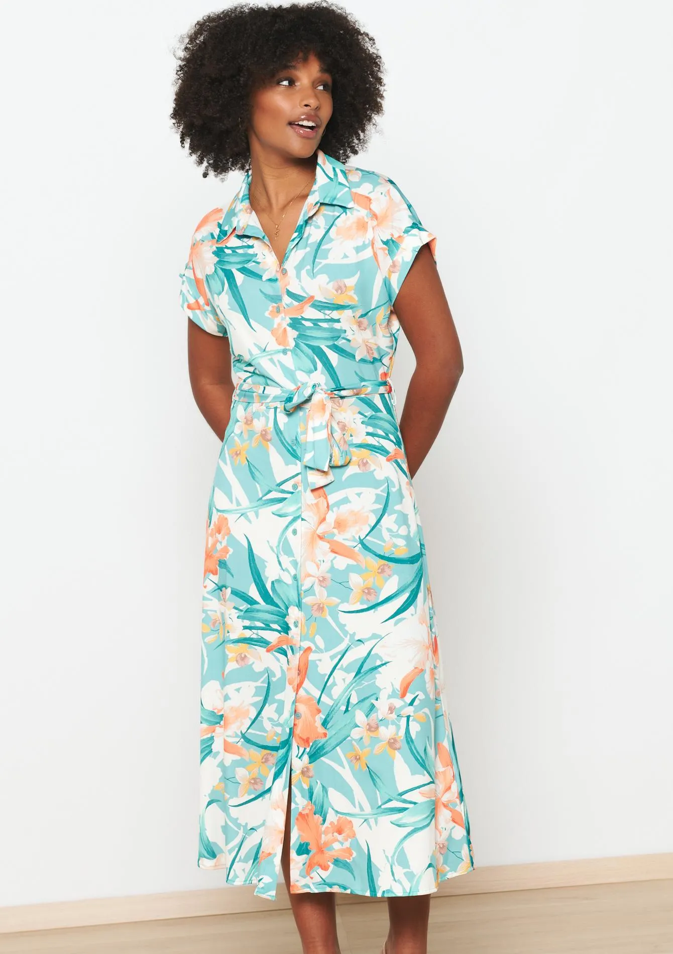 Shirt dress with leaf print