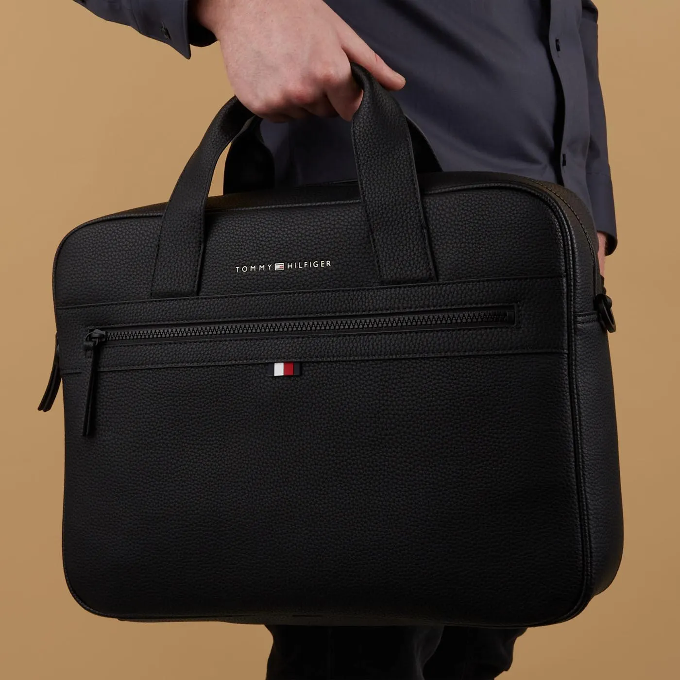 Essential Zwarte Laptoptas AM0AM09507BDS