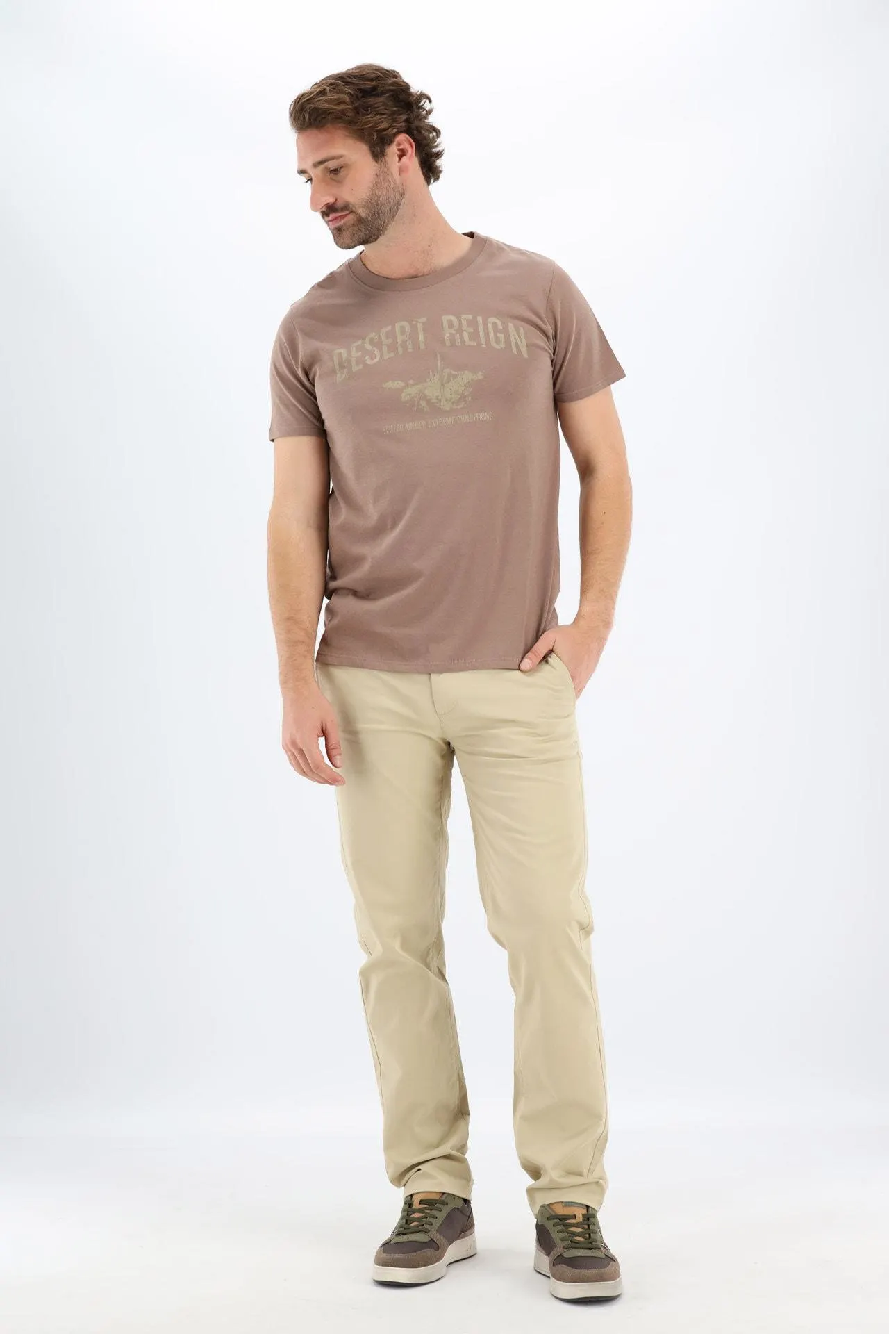 Lichtbruin T-shirt met borstprint