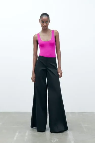 BODY AJUSTADO ELÁSTICO